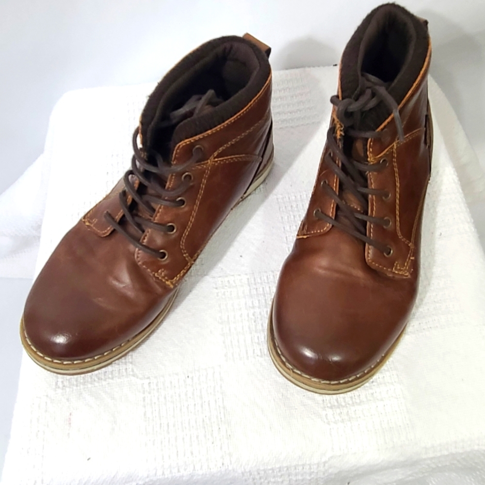 Max and Jake Boys Youth Childs‎ Kids Shoe Size 5M Brown Boots Outdoor Footwear